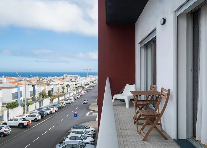 Paim Ponta Delgada (Sao Miguel)